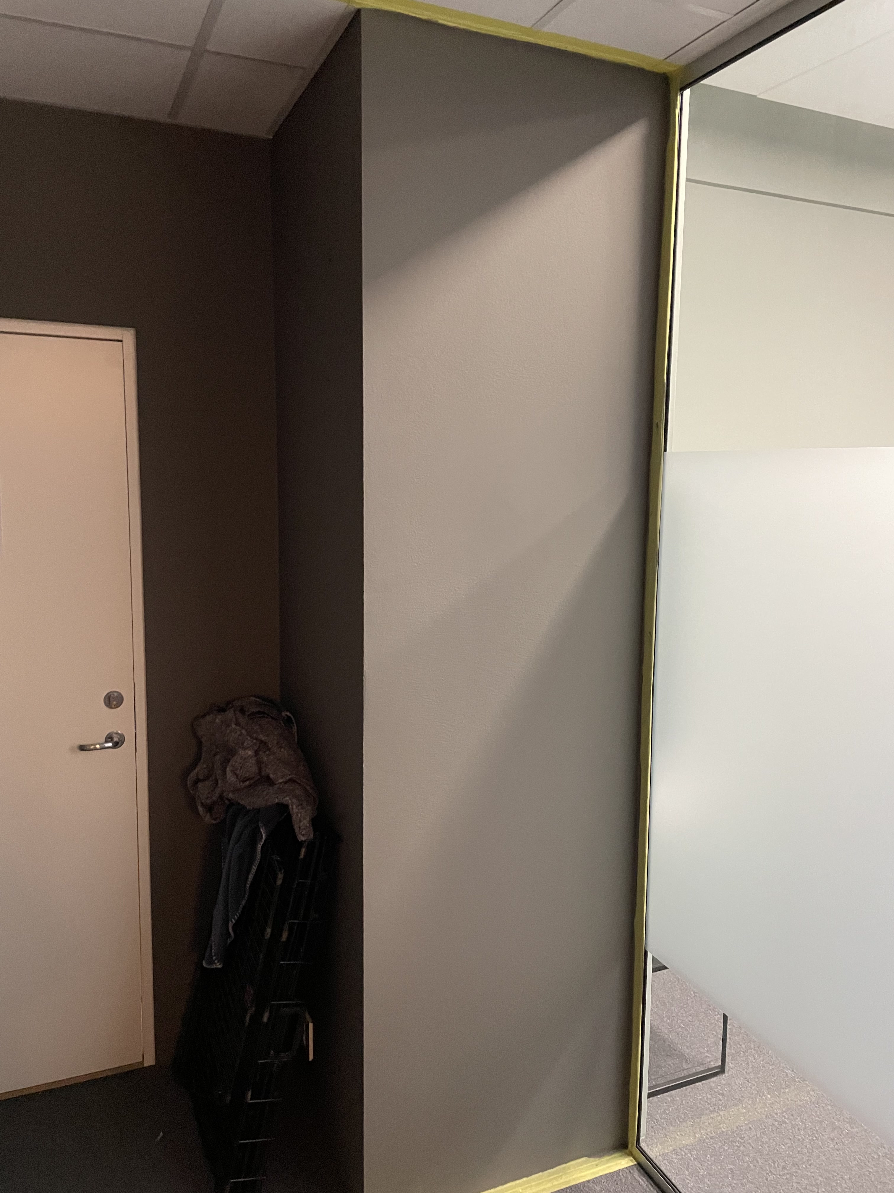 Etter: Reparert vegg med hull
