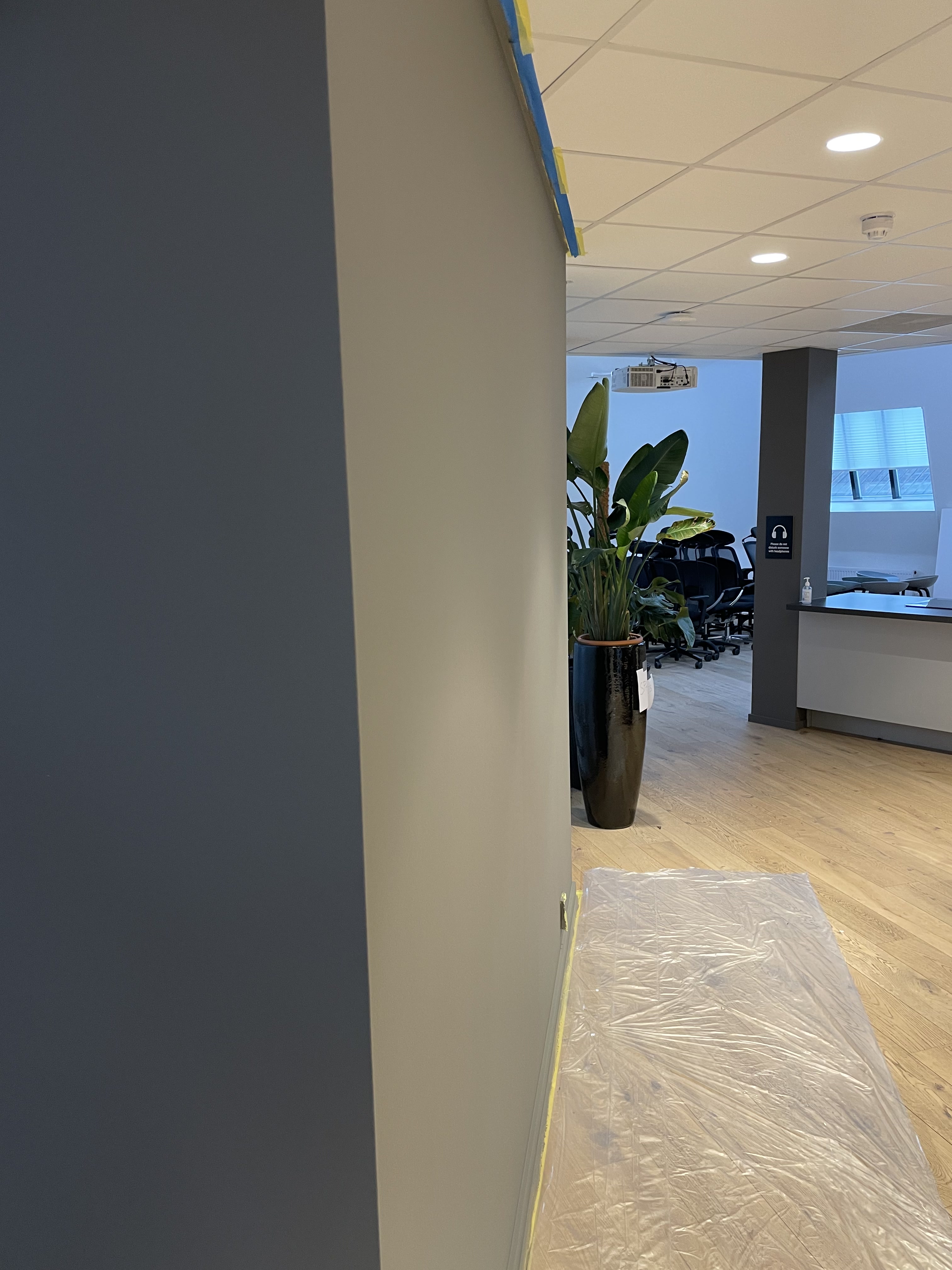Etter: Reparert vegg med hull