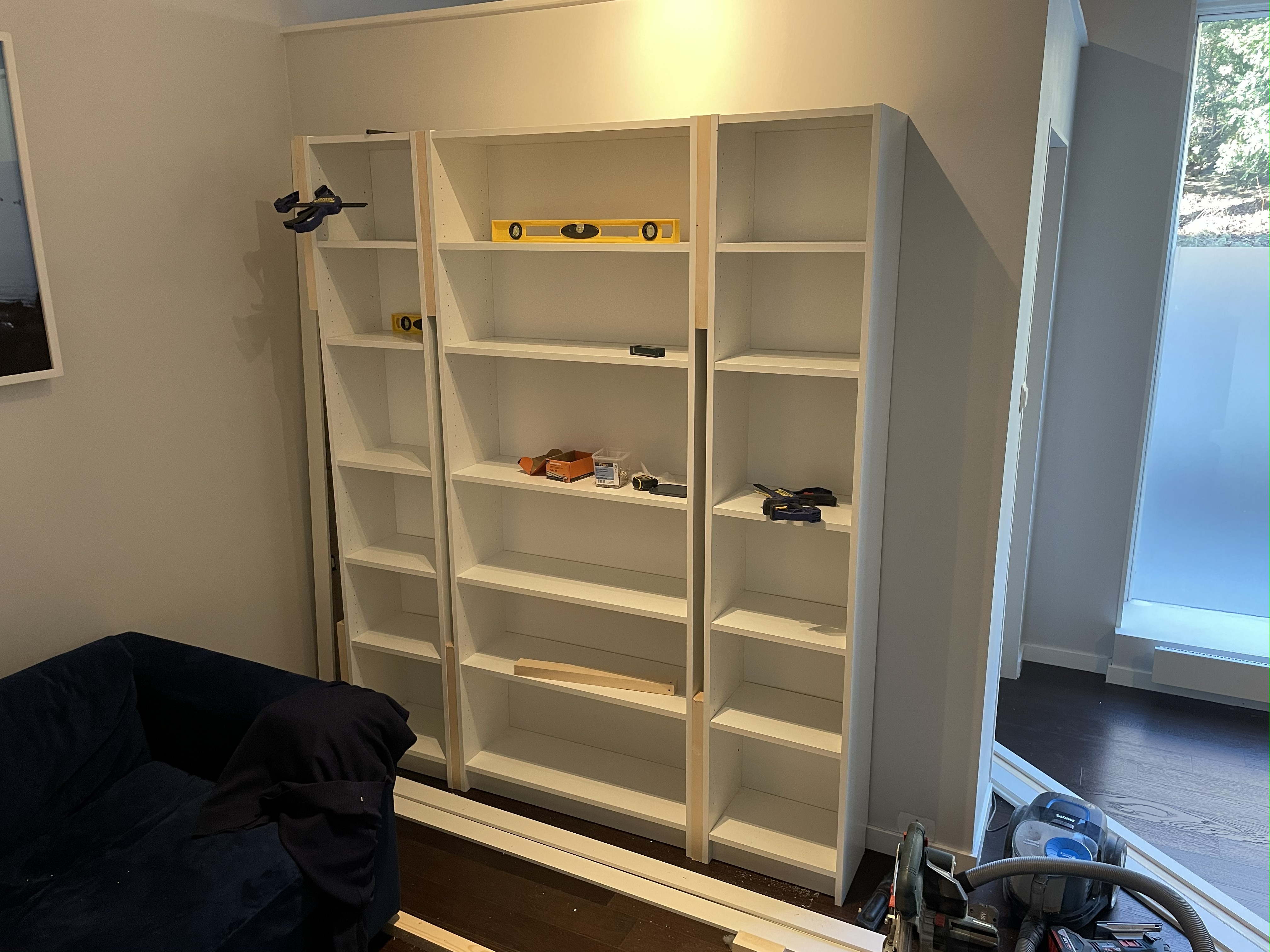 Underveis: Bygget bokhylle